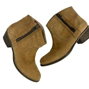 SPM Women’s Tan Camel Brown Suede Short Booties Boots Size 38 7  7.5